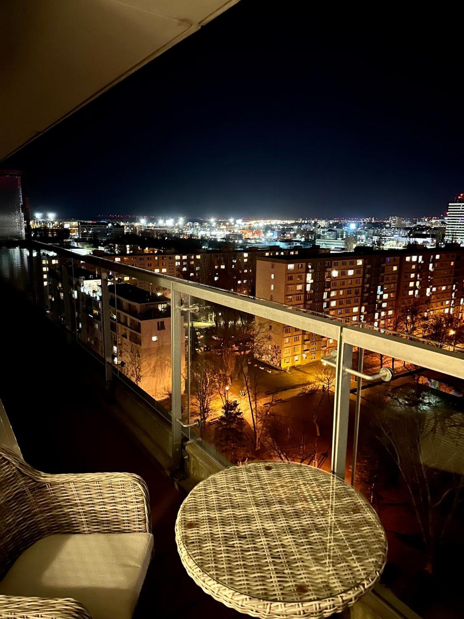 Apartman Sunny With Amazing Terrace On The 13th Floor Near Center *